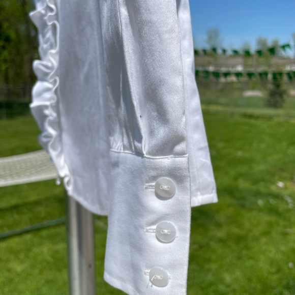 Pendleton White, Ruffled, Blouse - Picture 3 of 8